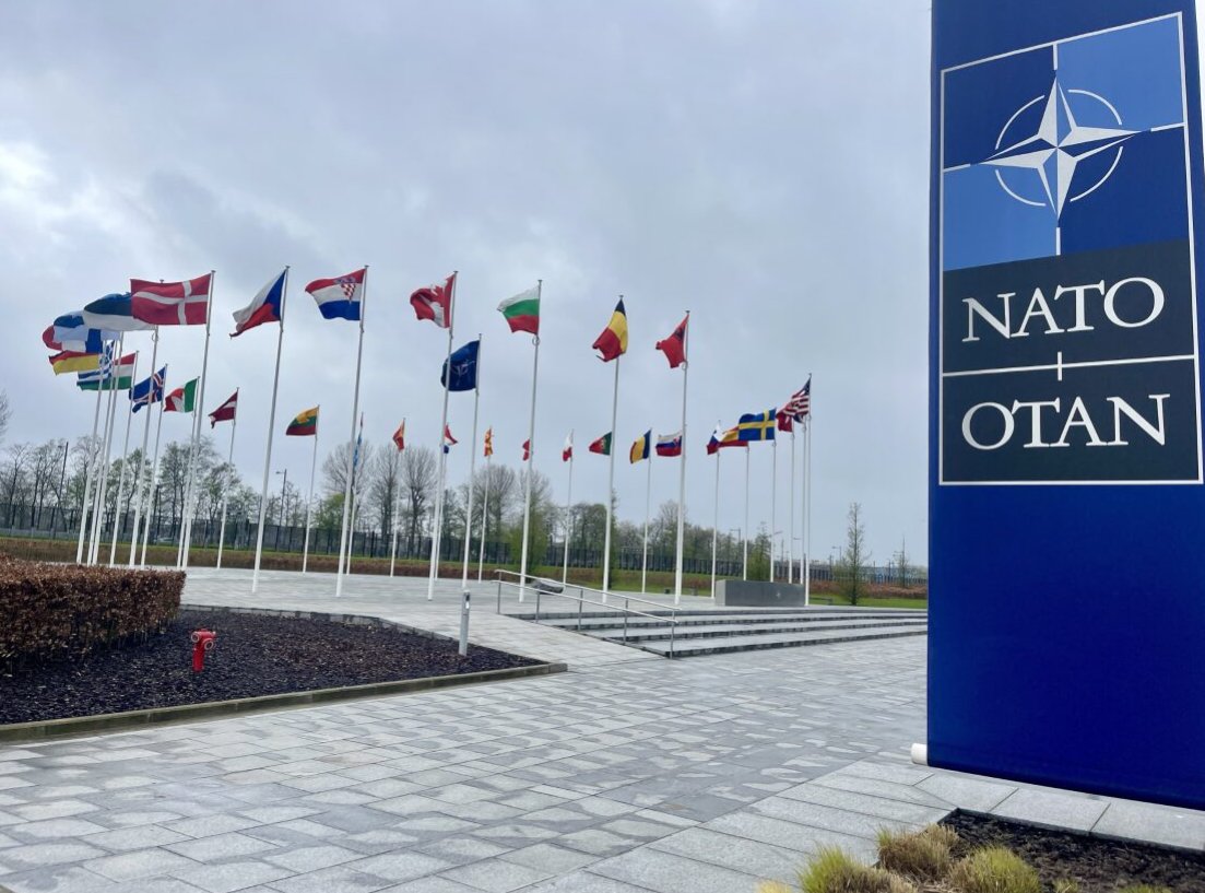 75 Jahre und stärker als je zuvor. Heute feiert die #NATO Geburtstag. Das Außenmin.treffen in Brüssel kann guten Gewissens als historisch bezeichnet werden, auch weil 🇸🇪 & 🇫🇮 neu im Bündnis sind. #StrongerTogether #WeAreNATO @EspenBarthEide
