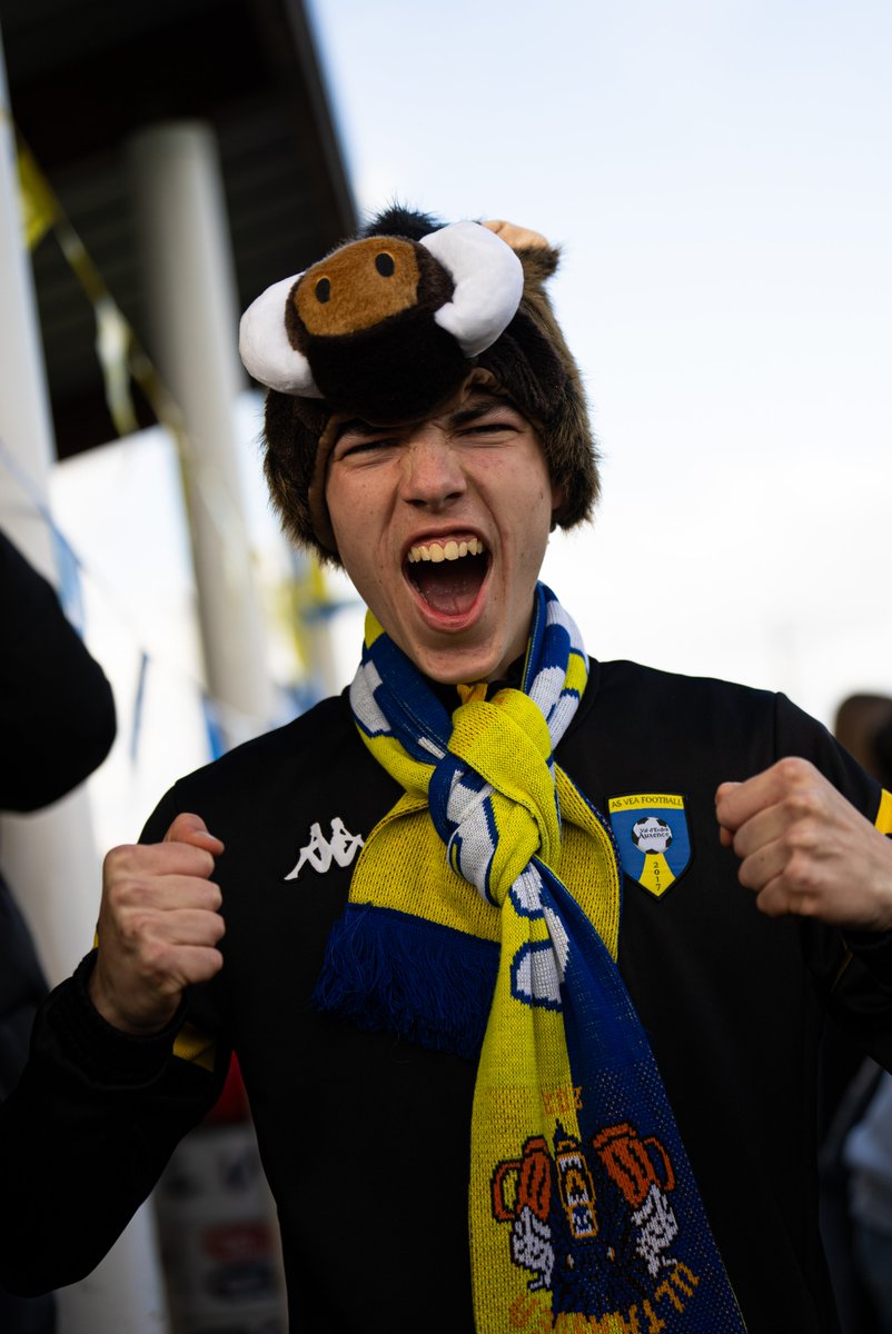 footpack. tweet media