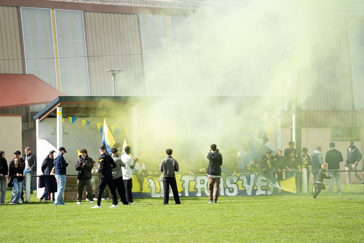 footpack. tweet media