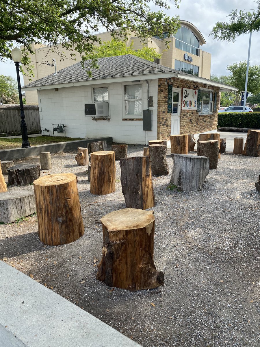 New stumps have arrived at Sal’s!

#metairieroad #jeffersonparish #snoball #snowballs #snoballs #snowball #dessert #nolaeats #nolalife #nola