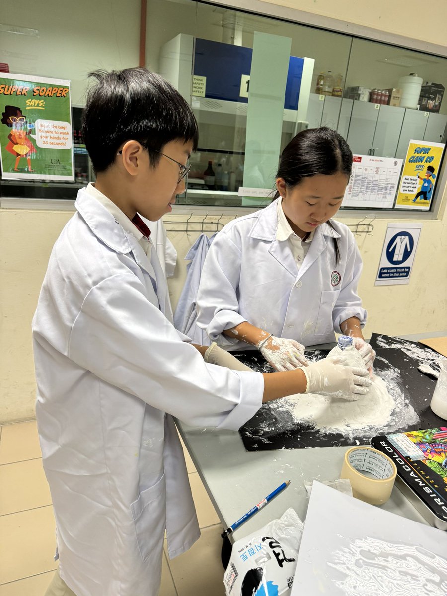 My awesome Y7 scientists are building volcanoes to unleash the power of chemistry! They're exploring how sodium bicarbonate reacts with vinegar, creating a fizzy eruption while learning all about the different parts of a volcano.
Stay tuned for some epic eruptions! <a href="/HELPISKL/">HELP International School</a>