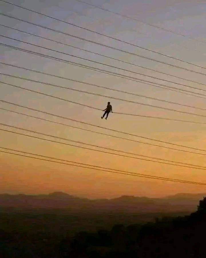 میں چاہتی ہوں تم میرے ساتھ یہاں بیٹھو اور مجھ سے زندگی کے بارے میں باتیں کرو💙😍