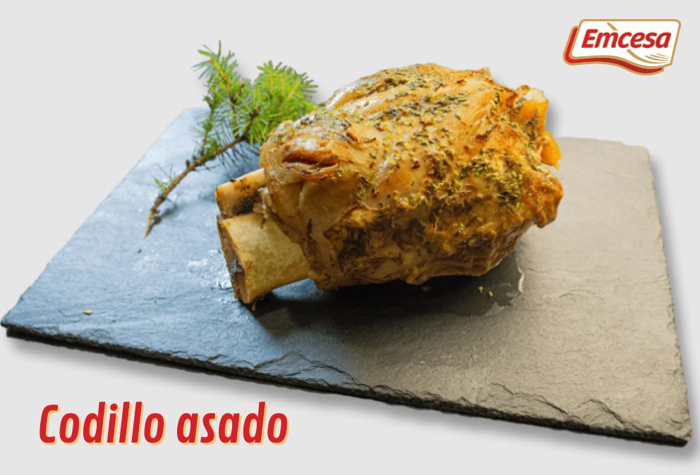EmcesaCarnicos's tweet image. 😋¡Hora de comer! 😋 

Si no sabías qué cocinar hoy, este #codillo asado es la opción ideal 🍽️

Codillo de cerdo marinado, serrado, acompañado de chorizo, patatas y salsa.😉Comidas de lujo
 
 👉emcesa.com/productos/