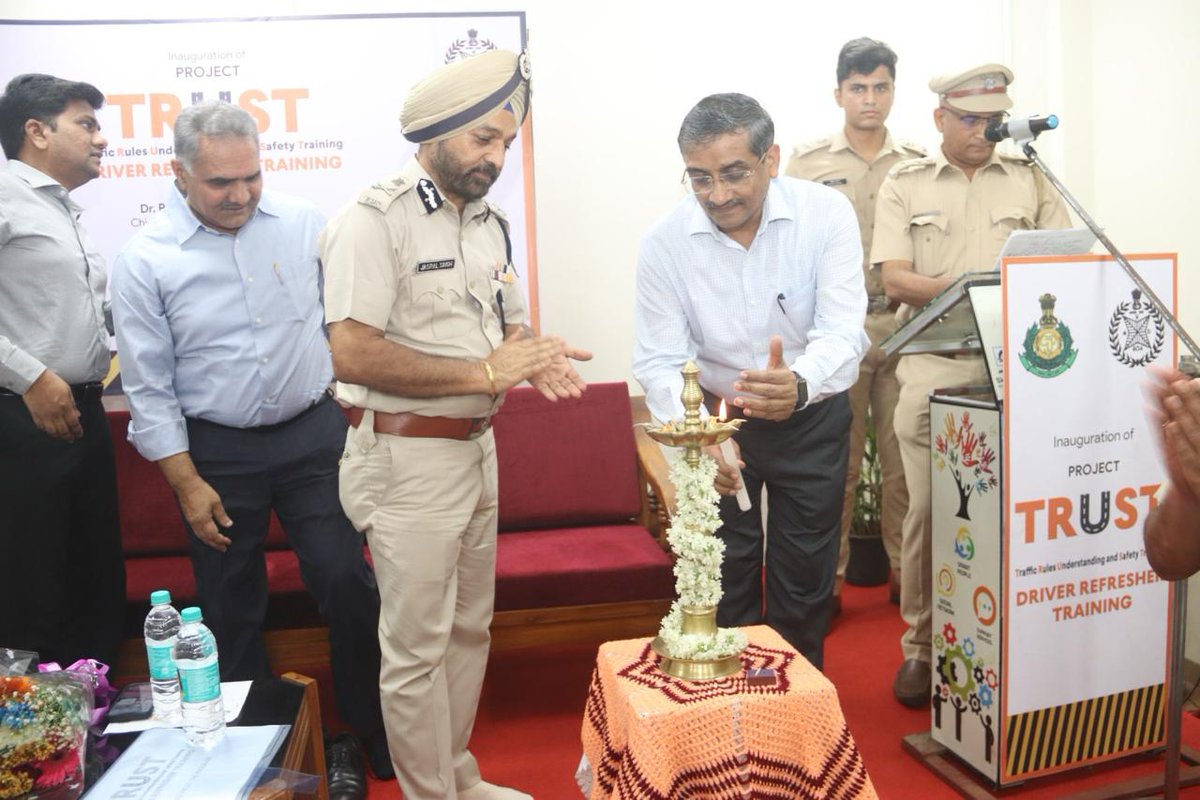 SPTrafficGoa's tweet photo. Goa Police launch Project TRUST w/ Transport Deptt. 

First Pillar, Driver refresher training stipulated U/S 19(2A) of MV Act 1988 for suspended license holders made functional

TRUST will expand into massive road safety awareness campaign gradually. #ProjectTRUST #RoadSafety https://t.co/VHPpTpZj3x