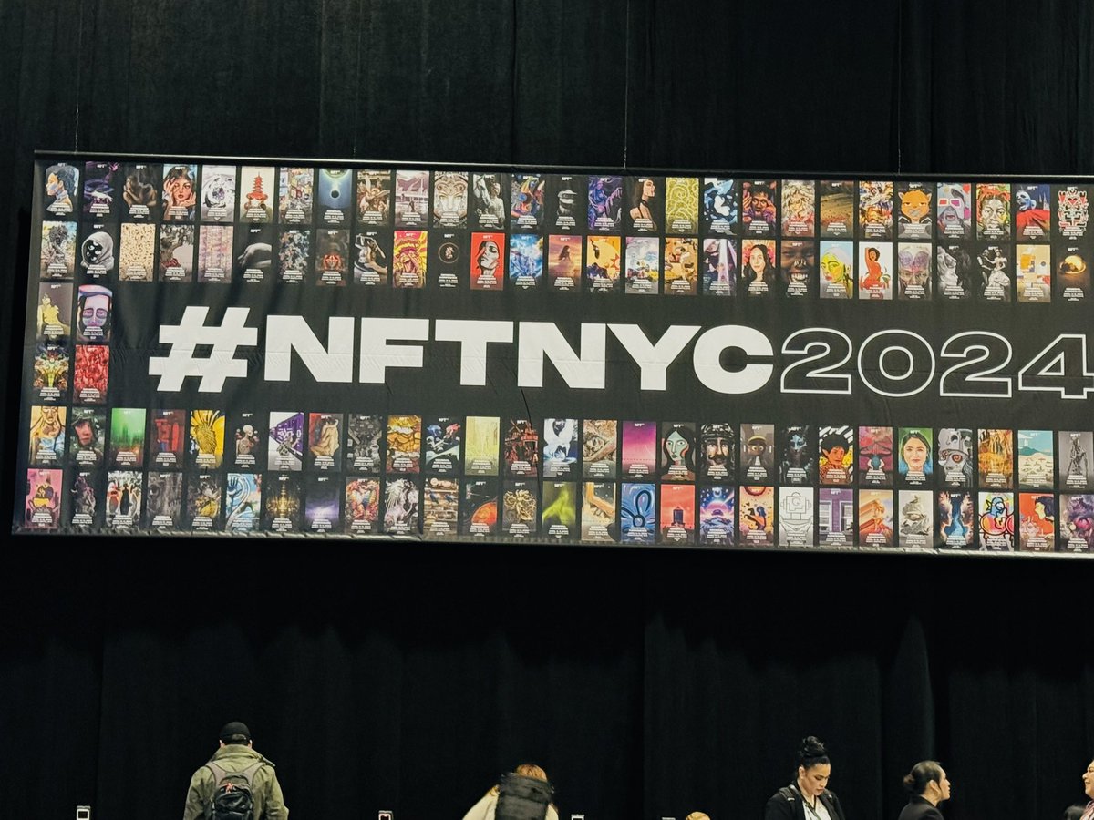 GM 🌞 Artists! please find your artworks. It looks amazing here <a href="/NFT_NYC/">NFT.NYC</a> #NFTNYC2024