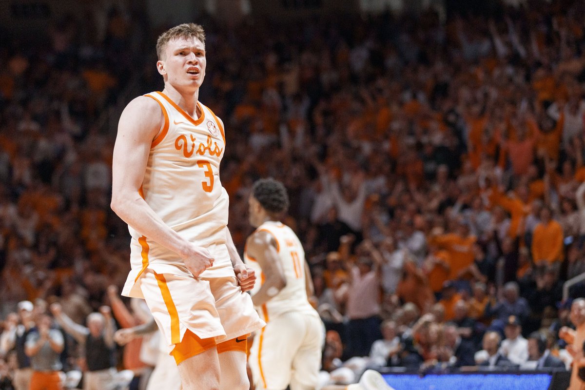 In his final 22 games with @Vol_Hoops, 21 of which were against Power Six foes, Dalton Knecht averaged 25.86 PPG. That's the best 22-game mark by an SEC player in 15 years. Over that span, he had 22+ points 16 times, 25+ 12 times, 31+ seven times, 36+ five times and 39+ thrice.