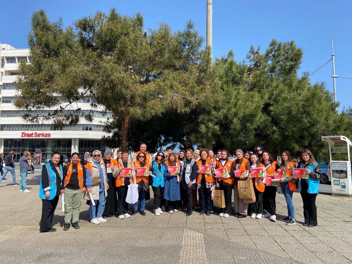 Ramazanın son haftasında #Samsun'da LÖSEV sahalarda, fitre ve zekatlarınızla #ÖnceÇocuklarİyileşsin @losev1998 @ustunezer @julidearifoglu @BusraGungorSHU @hulya_unver @shuasliakyol