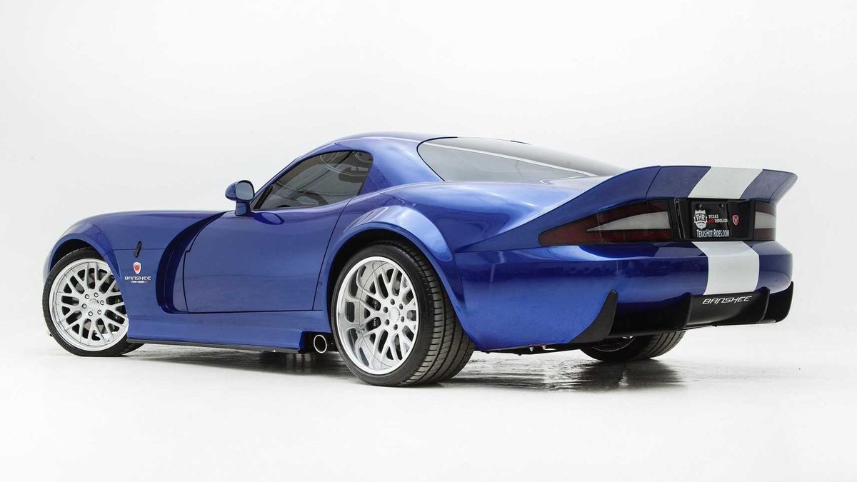 ...another famous real-life video game car was the Bravado Banshee from #GrandTheftAuto. #GTA

Recreated in 2013 on the basis of a Dodge Viper and offered as a competition prize, it was won by a grandmother whose son had used her credit card to enter!

📸 unknown / Motor1