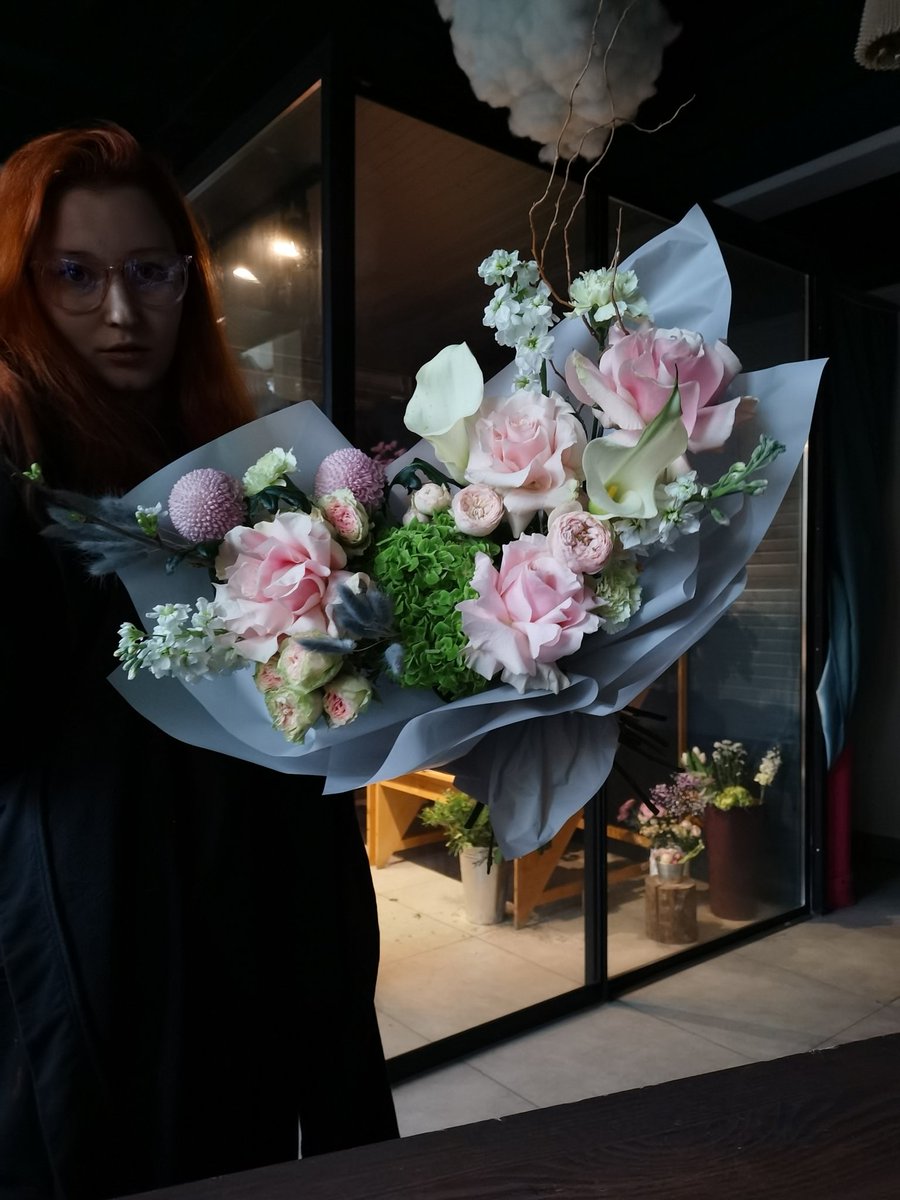 seamooncakee's tweet photo. Мне очень красиво сегодня https://t.co/4M33QsdOhs