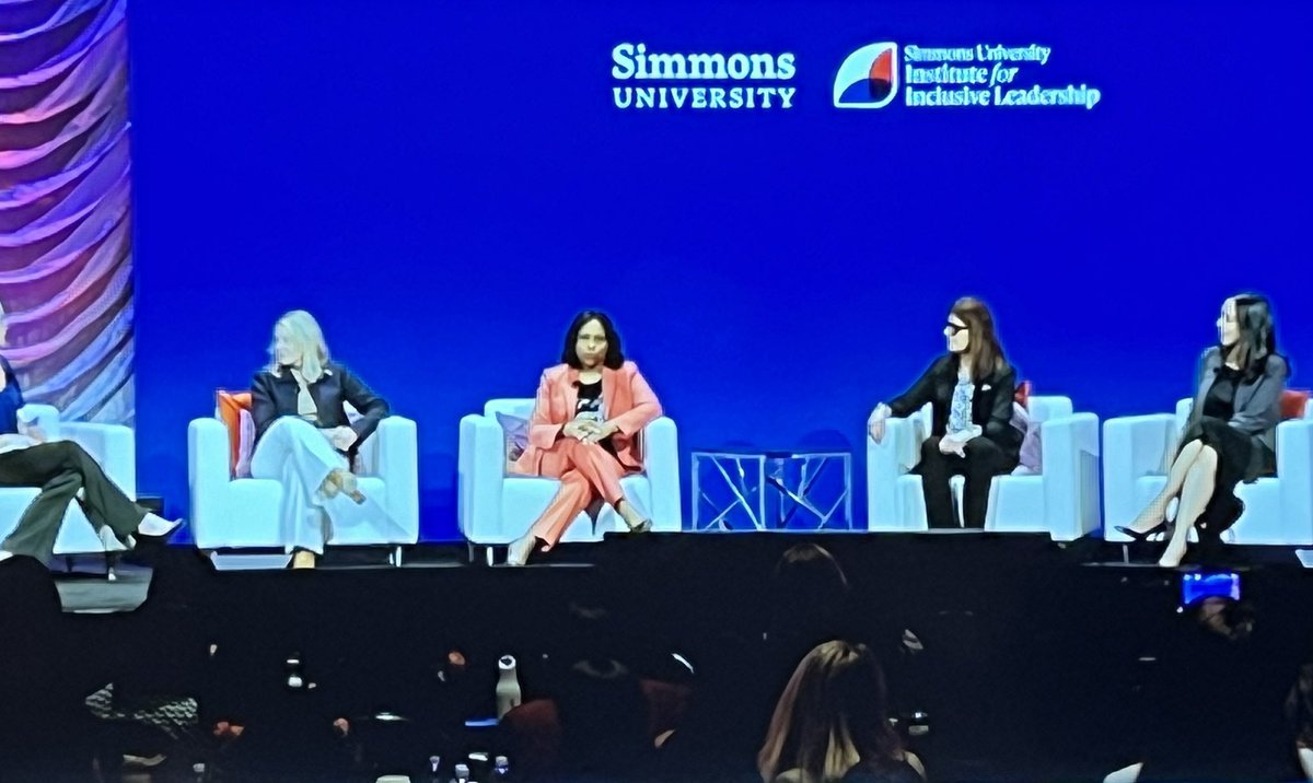 How to create an impact as a leader. #SLC45 panelists: Denise Millard, Dell; Annabel Flores, L&amp;ADS; Denise Gilbert’s, Point32Health; Gloria Goins, Cisco are sharing their personal stories. I was honored to introduce the panel. <a href="/SimmonsSLIS/">SimmonsSLIS</a> <a href="/SimmonsUniv/">Simmons University</a>
