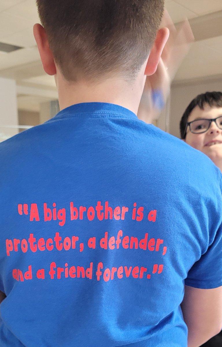Griffin and his family are from West Virginia and have stayed at the House 4 times. Griffin and his brother, love staying at the House which makes it easier for the entire family. They are wearing Super Griffin t-shirts that his school made for them as a show of support.🦸🏻‍♂️❤️