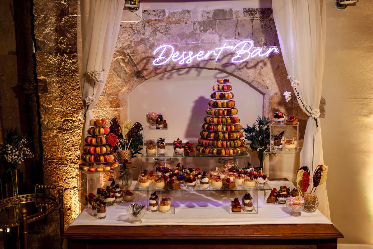 Our dessert bar is a fun and sociable way to complete your dining experience at Farnham Castle 📸 Matthew Lawrence Photography #farnhamcastle #weddinginspiration #weddingvenue #weddingphotography