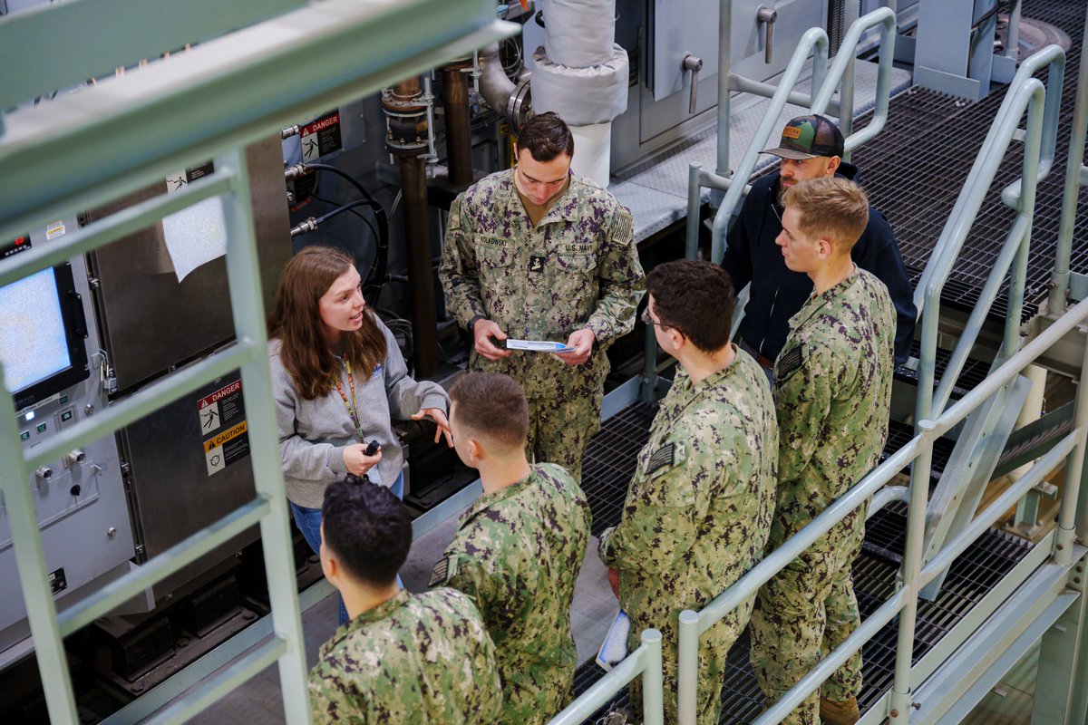 #WarfighterWednesday Behind the pristine uniforms and proud traditions of the @NavalAcademy lies a hidden truth - these midshipmen are not just students, but the #warfighters of tomorrow. Through rigorous training, they are prepared to defend our nation's freedom at sea.