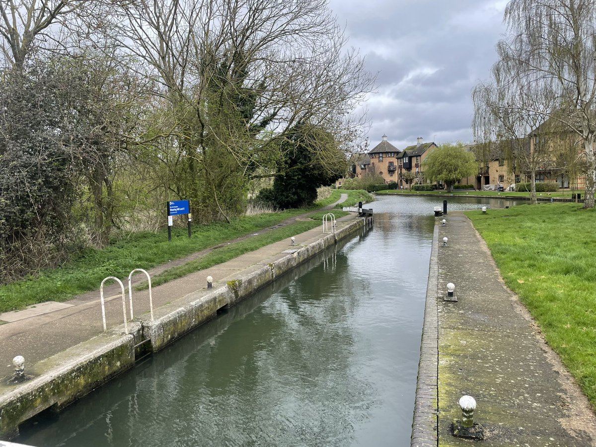 Our #volunteer Crew have been out today in #sawbridgeworth on a #communitysafety patrol 🌧️ Spot the dangers Take safety advice Don’t go alone Learn how to help If you see someone in danger call 999 don’t just jump in #hertfordshire #waterrescue #volunteers