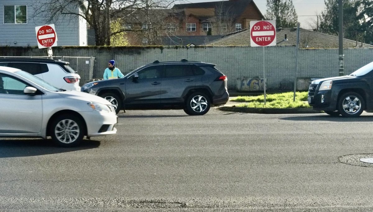 Safety advocates raise alarm at plans for SE Powell crossing at 79th! - cyclefans.com/index.php/blog… - Join CycleFans Today 👉 cyclefans.com/login - - #cyclingtips #biking #ODOT #cycling #cyclinglife #bicycle #cyclefans #bicycles #bicyclelove #bikelane