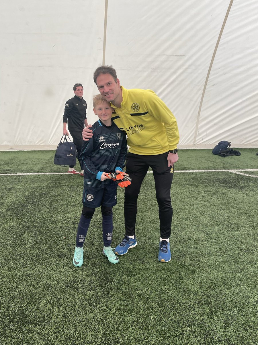 @abgkacademy @QPR @asmir1 such a good day and such an inspiration for this goalkeeper who aspires to have your position one day 💙🤍