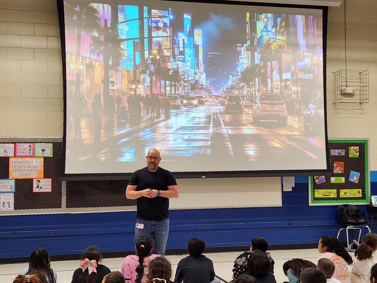 From SeaWorld to an author visit. Thank you <a href="/mbcollings/">Michaelbrent Collings</a> for speaking to our Jags. <a href="/NISDLib/">NISDLibraryServices</a> <a href="/NISDVillarreal_/">Villarreal ES</a>  <a href="/RoxanneJGtz/">Roxanne Gutierrez</a> @VP_LGuzmanNISD