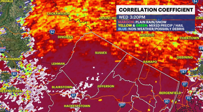 DaveCurren's tweet image. Pouring rain right now with possible mixing with elevation in northern NJ and the Hudson Valley. Can anyone confirm? My wife saw some snow mixing briefly in Morris county. #NJwx #NewJersey #SpringStorm