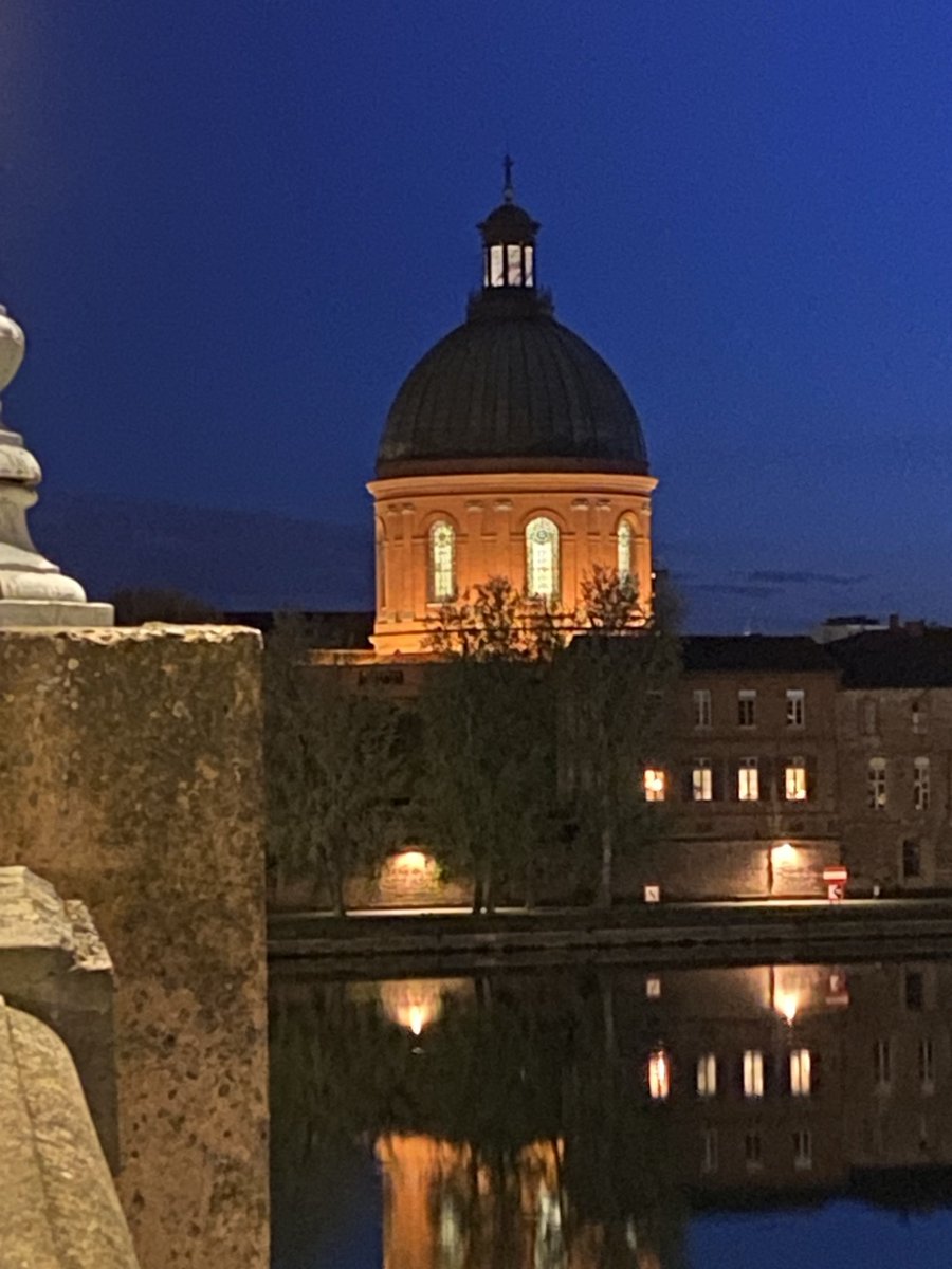 Toulouse by night is so spectacular