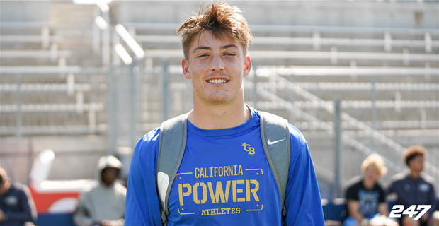 Mark Bowman is an elite TE in the 2027 class. He was terrific when I saw him at Battle Houston and big things are expected for him this fall. Is there a team to beat? Who's doing the best job so far? All that and more. VIP: 247sports.com/Article/latest… @Mark_Bowman09 @247Sports