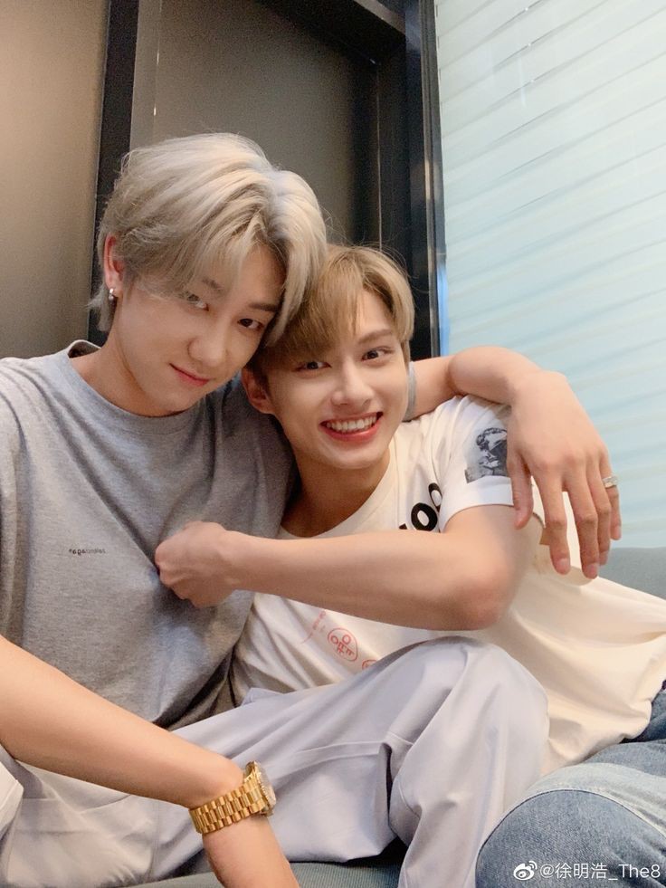 wenjunjunhui17's tweet photo. Você é oficialmente meu 🩷 https://t.co/pUFQVxmDS6