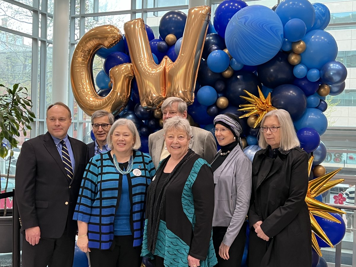 Celebrating #GWGivingDay w/ CCAS Dean Wahlbeck, RSC Director @NoberRoger, @PresidentofGW Granberg, longtime friends & supporters of the @RegStudies Center Prof. Howard + Char Beales, RSC founder @SusanEDudley, and @GWTrachtenberg Director Mary Tschirhart. give.gwu.edu/gw-giving-day-…