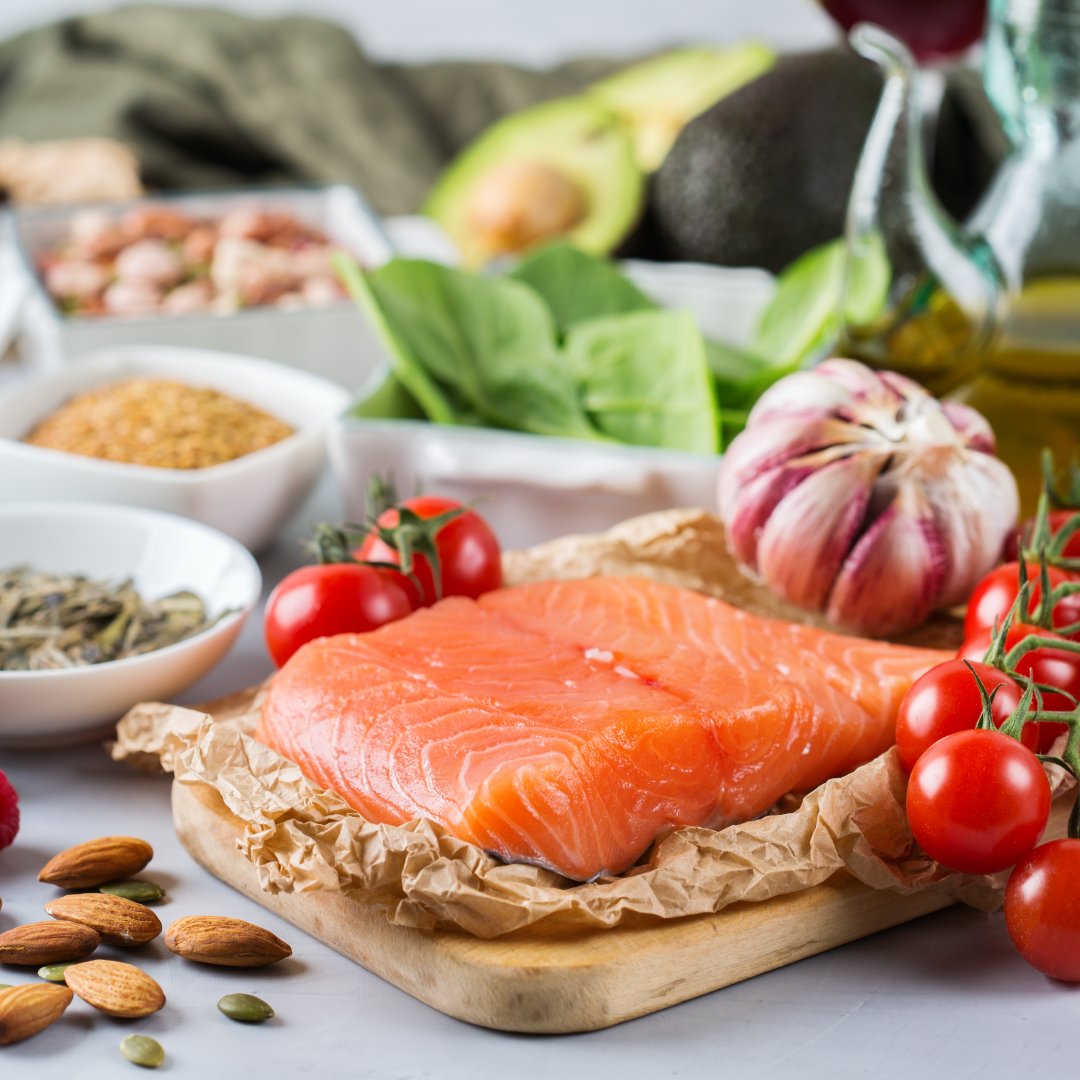 A Mediterranean-style diet rich in olive oil, nuts, and fish can help lower your risk of diabetes. 🐟🥜🫒 #MediterraneanDiet #DiabetesPrevention
