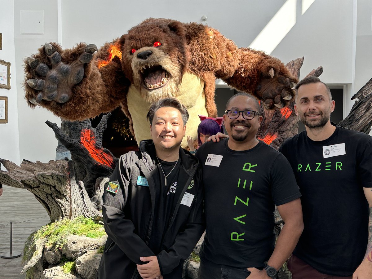 It was a very tough decision for me but my time at Razer has come to an end. 

I’m grateful for all of the experiences and memories that were created, especially getting Razer back in the FGC. 

I’m excited to share my new opportunity soon! 🎮