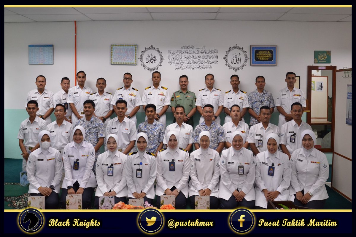 puspedtldm's tweet photo. "Barangsiapa membaca satu huruf dari Al-Quran, maka baginya 10 kebaikan" - HR Tirmidzi

Majlis khatam Al-Quran peringkat PUSTAKMAR 2024 telah berlangsung di Surau Al-Fateh.

#TogetherWeExcel
#StriveForVictory

@MPA_Barat 
@tldm_rasmi https://t.co/6P6bf8g2Wn