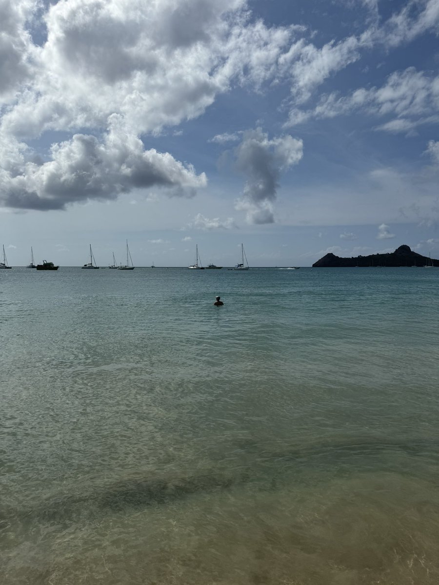 The FOMO of the GA conference is very very real but so too is the beauty of the beaches of St Lucia 😍🏝️🌎 I will miss the richness of the geography conversations that go on there- nothing else in the calendar quite compares! Enioy everyone 👏