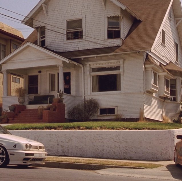 If you know who this house belongs to,.. we can be f̶r̶i̶e̶n̶d̶s̶ Family. #FastFamily