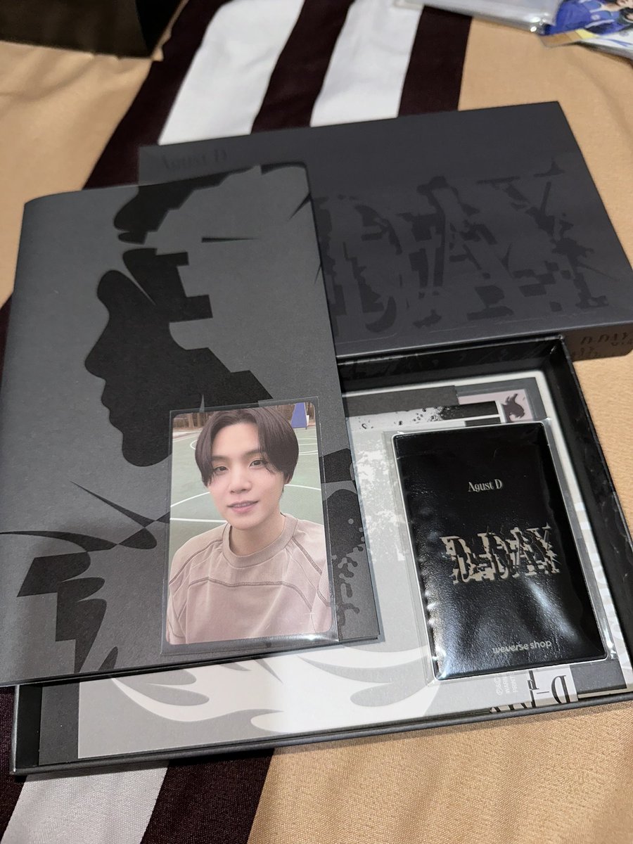 btskartsies's tweet photo. wts lfb ph bts unsealed albums

Dday ver. 1 - 750 php 
- unsealed, with pob, rpc only 

Invisible FACE - 800 php
- unsealed, with pob, no pc A

INDIGO - 750 php
- unsealed, complete inclu exp. qr code

# bts rm namjoon jin suga yoongi hobi jhope jimin v taehyung jk jungkook https://t.co/9CXLpreioM