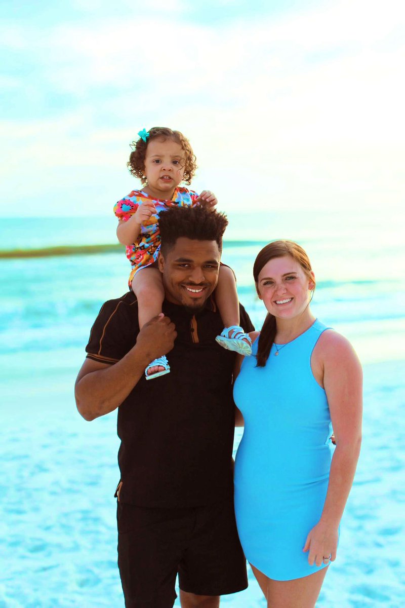 rilee yates tweet media