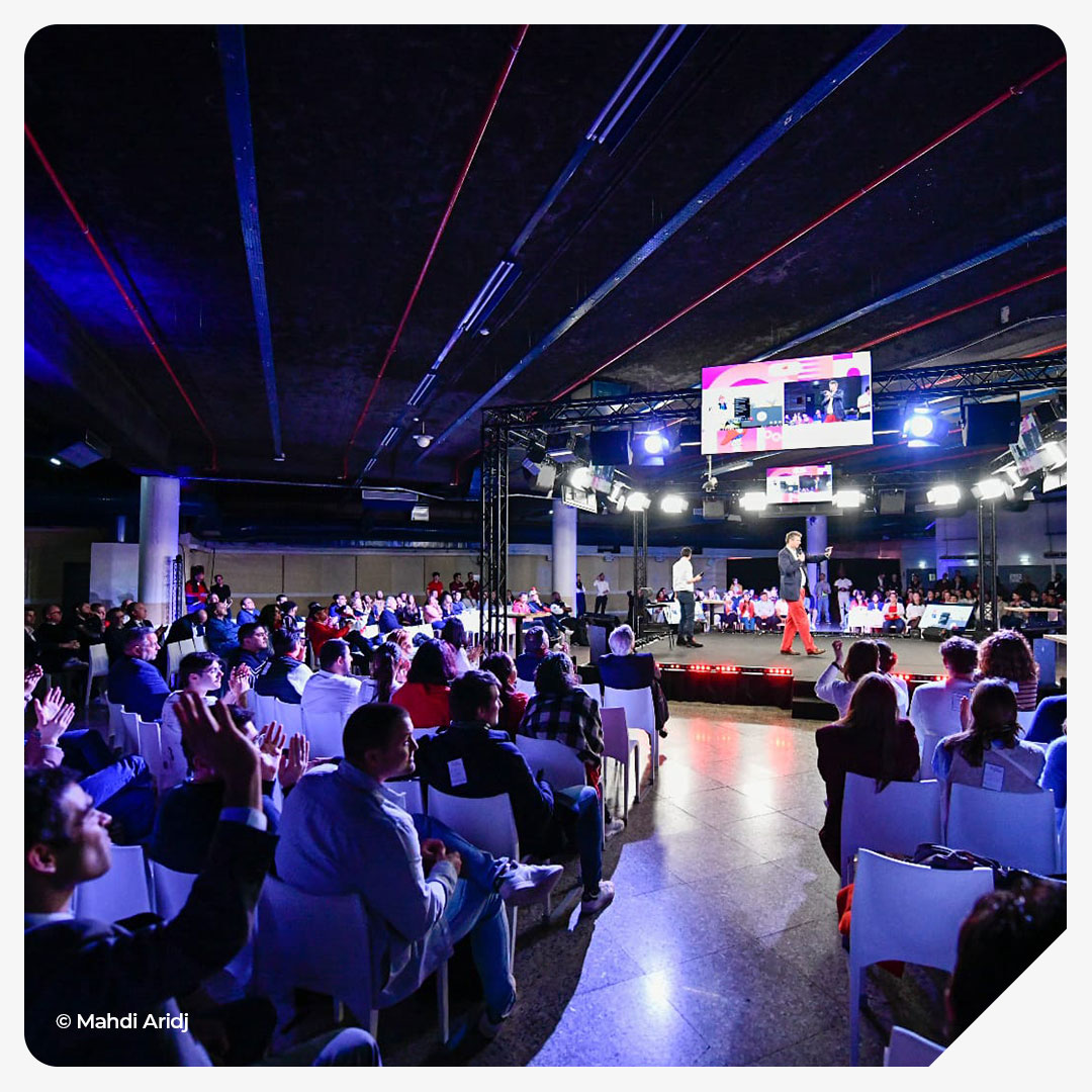 GL events tweet media