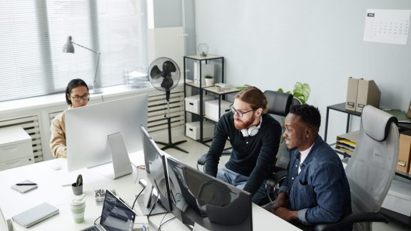 Don’t let MAC address randomization disrupt end-user network access. 🙅‍♀️ The Cisco ISE and Workspace ONE UEM integration enhances your network security and management efficiency. bit.ly/3vzc2t1