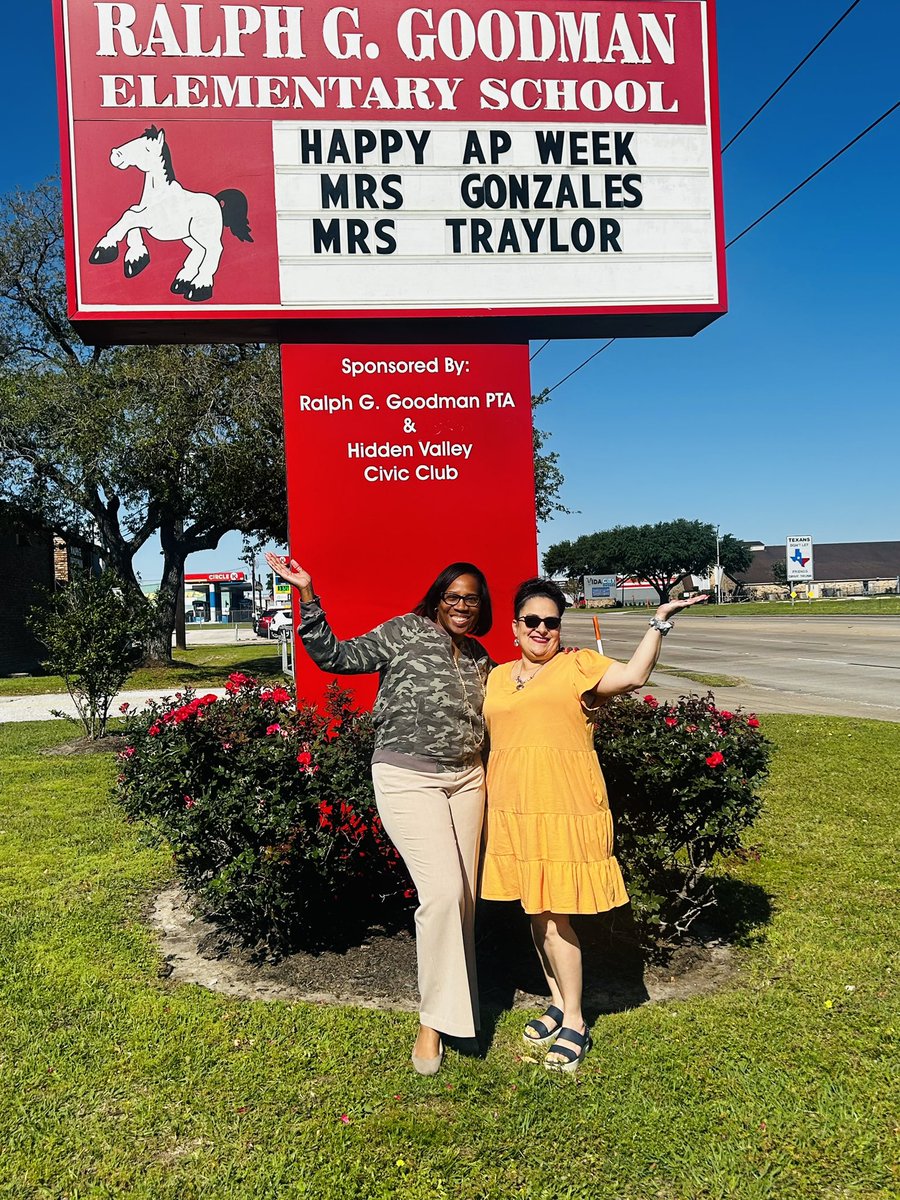 I would not be the principal I am today if I didn’t have these two ladies right by my side! Thank you @TraylorKappelle and @minegonzo for all you do! Happy Assistant Principals’ Week! @AldineISD