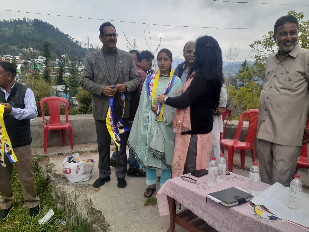 prmanhas's tweet photo. Campaigning in Gajoth Khorwah villages of Kellar Bhalla in support of DPAP Doda Udhampur Lok Sabha candidate Jb G M Saroori Sb. 
@DPAP_office 
@ghulamnazad https://t.co/ARyEz2rDC7