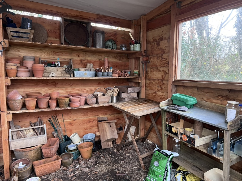 Just about finished sorting & tidying half of the little barn here at the homestead. This side is mostly potting & planting. The other side will be mostly the outdoor kitchen & crafts equipment. It's good to have a sheltered place to work as it isn't half raining a lot.....