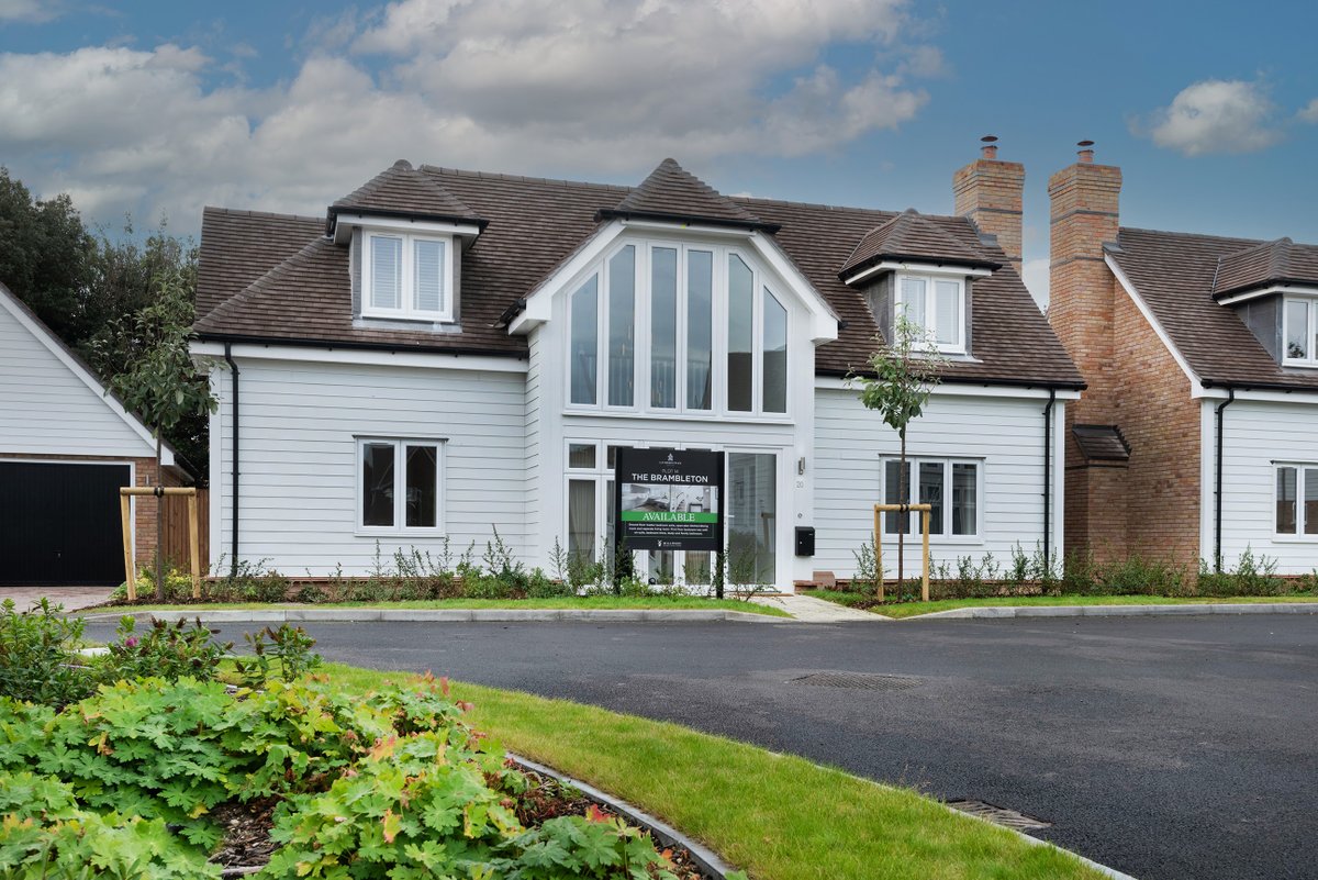 Elivia Homes at Lanthorne Place, Broadstairs in Kent. #ukhousing #ukhousingmarket #Broadstairs #Kent #StoneBayBeach #countryside #ukrealestate #ukpropertynews #EliviaHomes english-living.com/0424-1/lanthor…