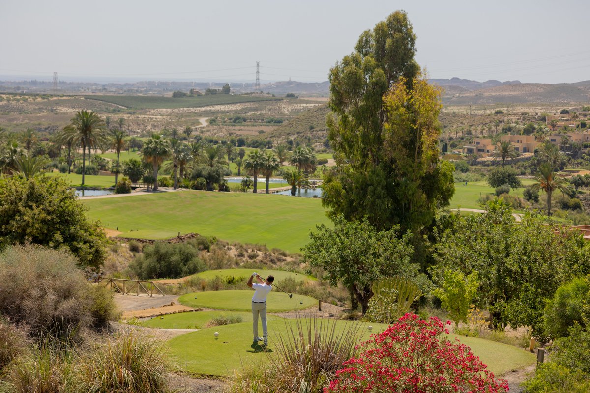 Abril ha traído a Valle del Este días tan fantásticos como éste 😁 Hoy el termómetro ha marcado 22º 📍𝐇𝐚𝐳 𝐲𝐚 𝐭𝐮 𝐫𝐞𝐬𝐞𝐫𝐯𝐚 valledeleste.es