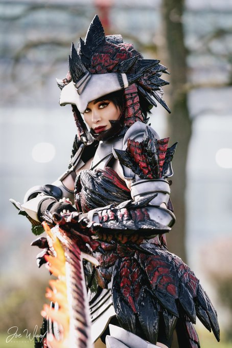 I&rsquo;m so happy I finally have some great shots of my @monsterhunter Cosplay!!  I worked so hard on this<a href="/tag/partner"class="tags"><span>#partner</span></a>