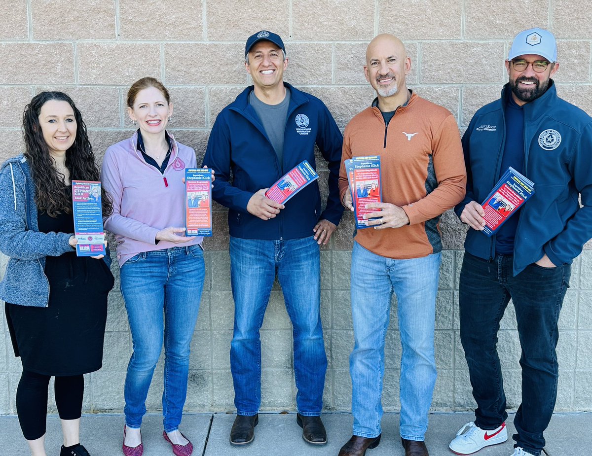 Great to be on the ground in HD91 campaigning for my conservative colleague, classmate and friend @StephanieKlick along with @MattShaheen @ShelbySlawson @VoteGiovanni & @JackieLSchlegel. Tons of support here for Stephanie, the only candidate in this race with a proven…