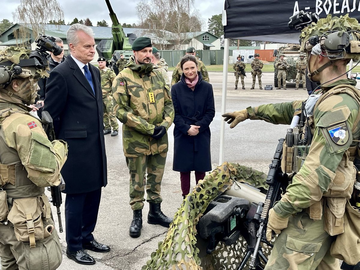 Visiting NATO Enhanced Forward Presence battlegroup in Rukla 🇱🇹The Norwegian 🇳🇴 contingent reflects our commitment to allied security. #StrongerTogether #Nato