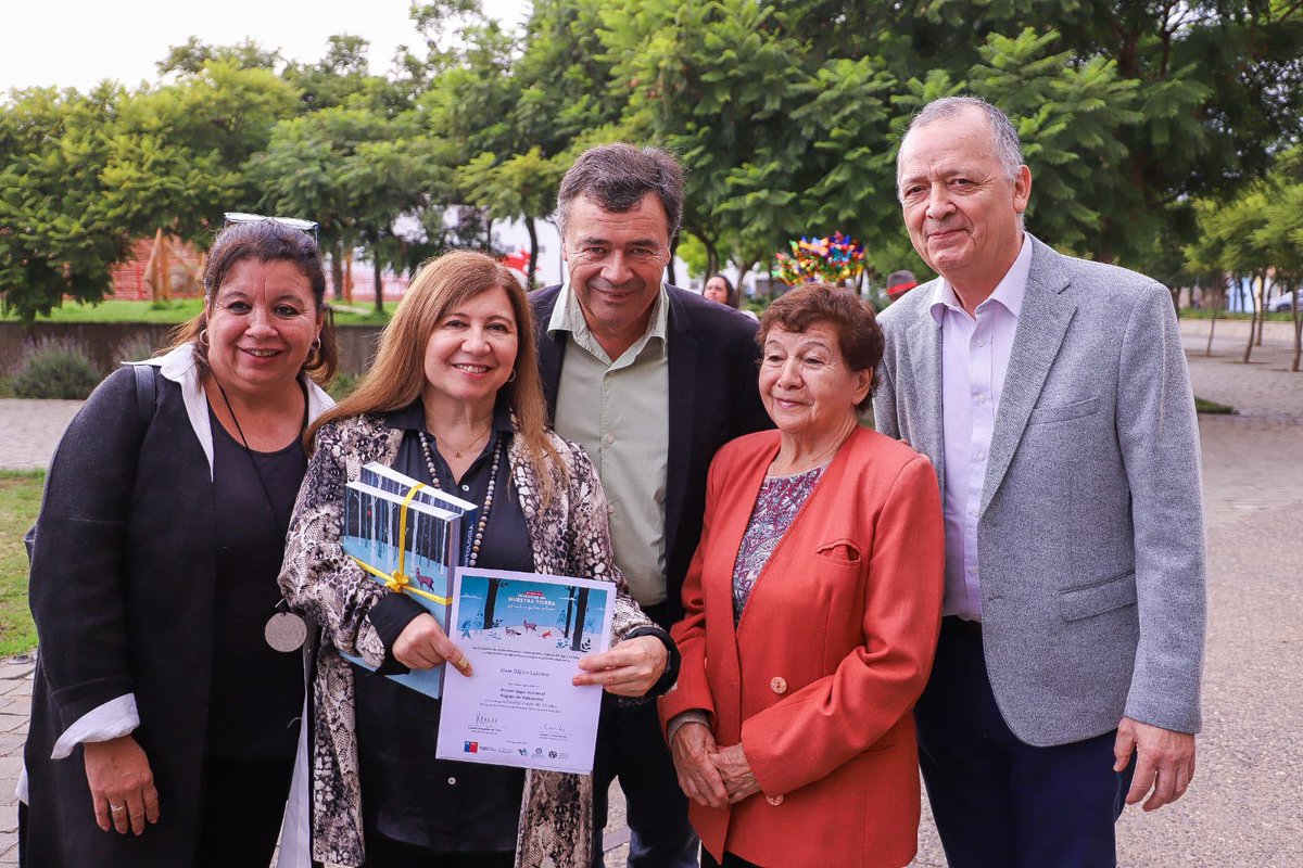 ¡Ya puedes participar del Concurso Historias de Nuestra Tierra!✍️ Desde el @parquecultural de Valparaíso, el ministro @tvalenzuelavt junto a @fucoa, @MinagriValpo y @culturasvalpo lanzaron la 32ª versión de este concurso que releva historias, mitos y tradiciones del mundo rural.