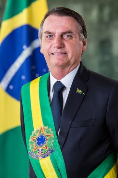 gilbertodib's tweet photo. As FFAA vão perder o PODER MODERADOR? Mas no livro “Segredos da Constituinte” o Gen. LEÔNIDAS Min. do Exercito de Sarney diz que recebeu uma proposta de FHC para a redação daquela MISSÃO para as FFAA, a AUTORIZAÇÃO de um dos TRÊS PODERES. Antes de 31/12/22 o PRESIDENTE AUTORIZOU! https://t.co/1oqMGqJ5TQ