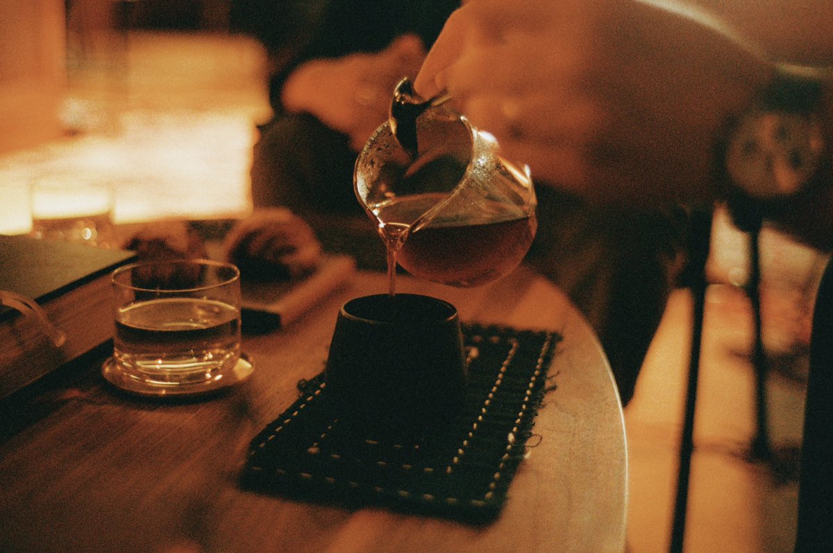 NotKelseySmith's tweet photo. Film photos that make me feel cozy https://t.co/DqKUFTP89Y