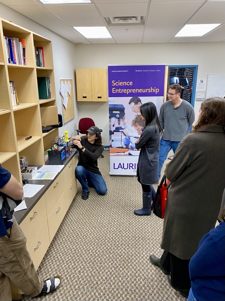 Ex Lab Assistant Nick explains a computerized machine he helped design to the Honourable Bardish Chaggar, Member of Parliament for Waterloo. She came in to hang out with Laurier Students-Cool!

@SpottedLaurier @LaurierSci @LaurierBiology @Laurier @LaurierResearch @LazaridisSchool