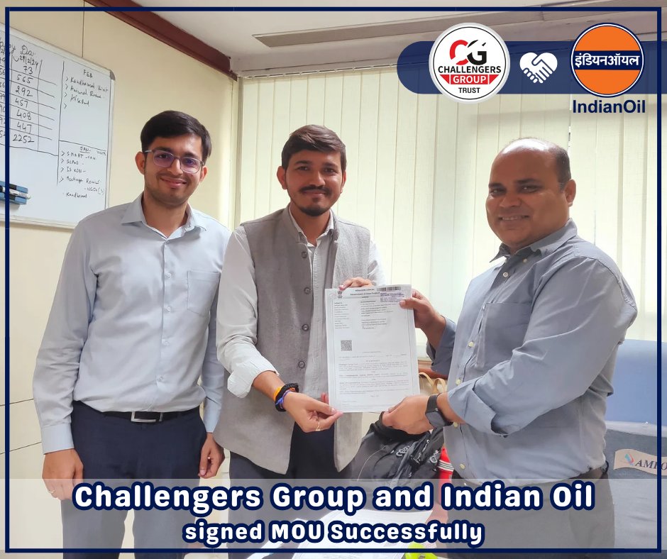 New #Month, New #Responsibilities!! Challengers Group and @IndianOilcl have joined hands by #singing MOU for a #CSR initiative, solidifying our #commitment to community welfare.
#CSR #indian_oil #TogetherWeCan #UnityInAction #PowerOfShe #CommunityStrength #ngoindia