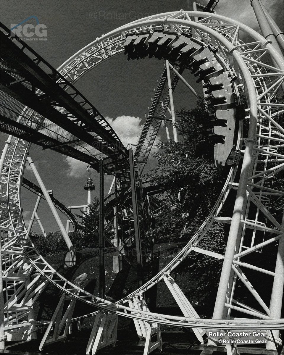 Thoughts on Sooperdooperlooper?
#superdooperlooper #hersheypark #RollerCoaster #blackandwhitewednesday