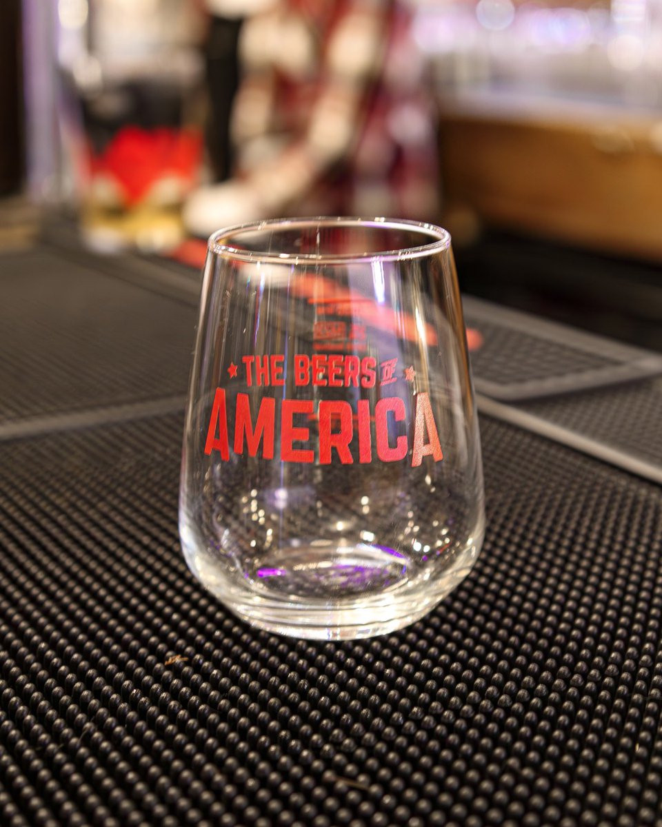 Which of our exclusive American beers are you filling this up with? 
🍺🇺🇸 

#americanbeer #beer #beersofamerica #beerlovers #beer #craftbeer #craftbeerlove #craftbeerenthusiast #craftbeerlover #americancraftbeer